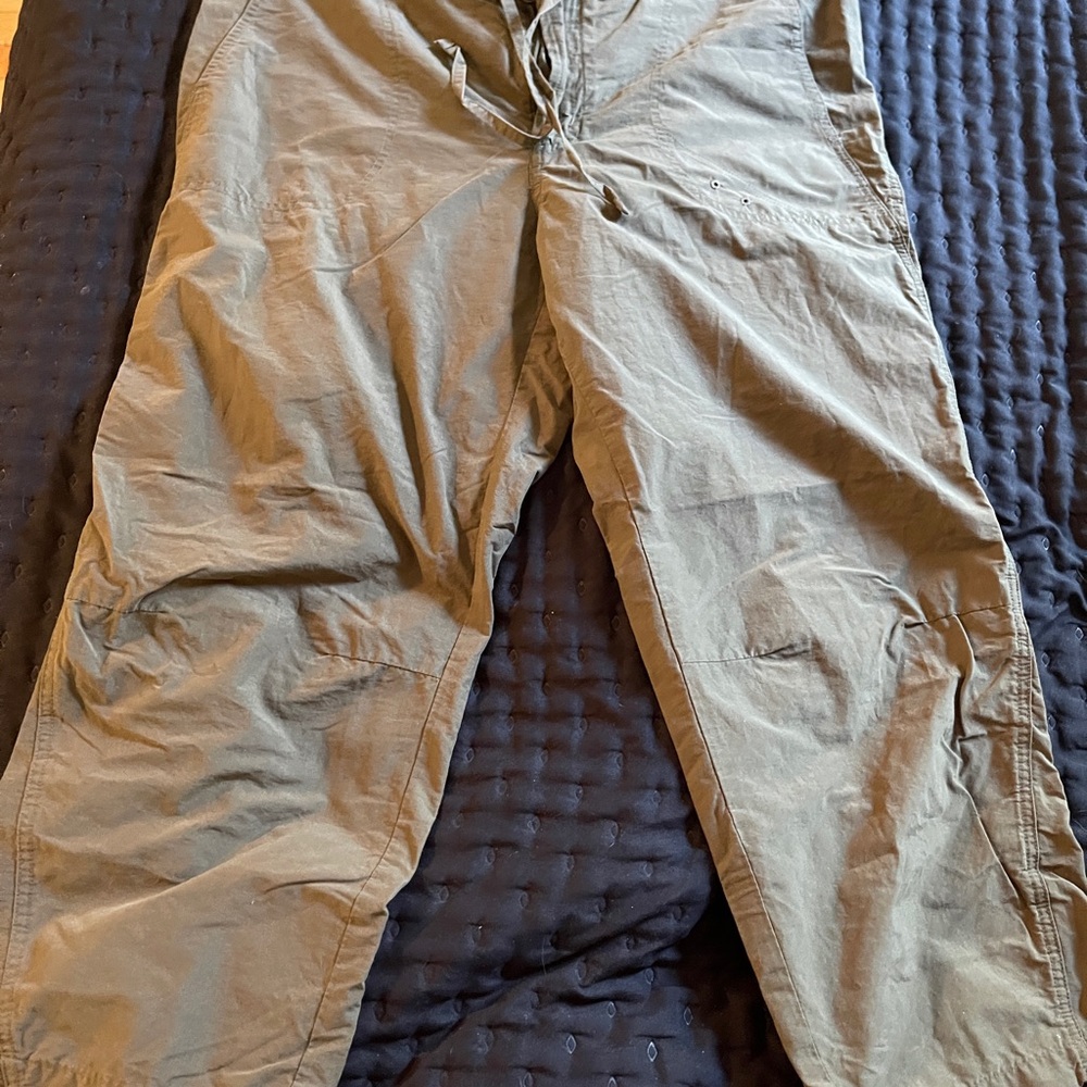 Columbia Men's Khaki Cargo Pants